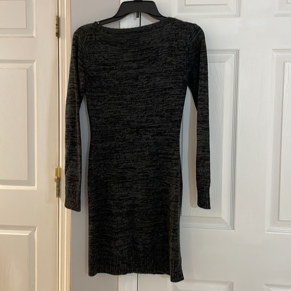 iZ BYER grey and black sweater dress with pockets - Picture 3 of 3